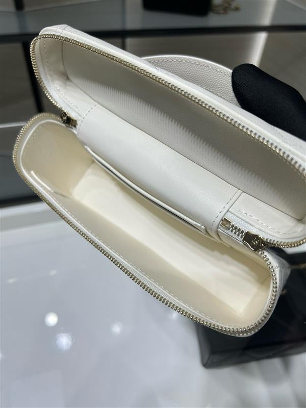 2026131214522632 660